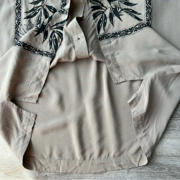 Seven Palm Silky Hawaii Button  Down Shirt - Picture 9 of 13